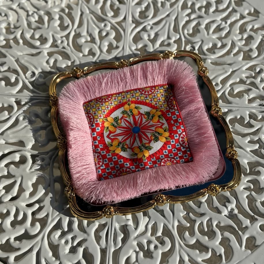 Pembe Püsküllü Limonlu Peçete